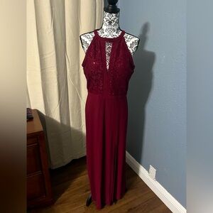 Long dress. Soft fabric and very comfortable.